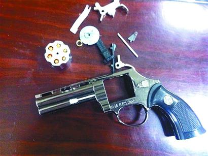 槍型打火機暗藏行李包 青島機場X光機掃描性能強[圖]