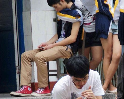 桂林陽朔中學采用GC-1001手持金屬探測器開展手機搜查大戰(zhàn)