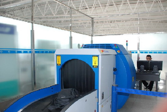 青島機場引入進口CT安檢機 三維成像安檢更嚴[圖]