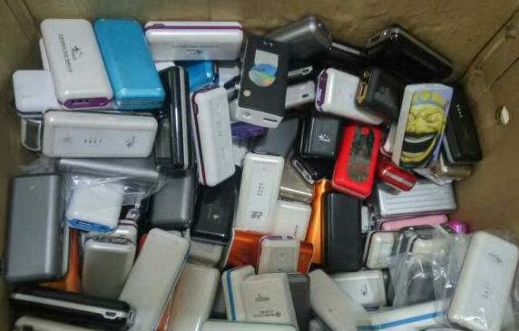 金屬探測門的妙用案例：首都機場安檢查獲音響式充電寶