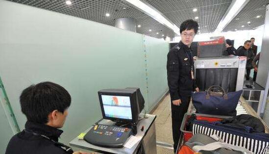 坐火車過安檢門帶了黃金首飾品可以嗎？