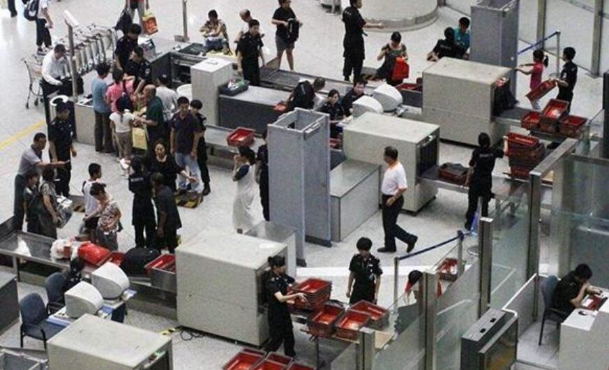 購(gòu)買(mǎi)安檢門(mén)要點(diǎn)多，找對(duì)金屬探測(cè)安檢門(mén)廠(chǎng)家很重要